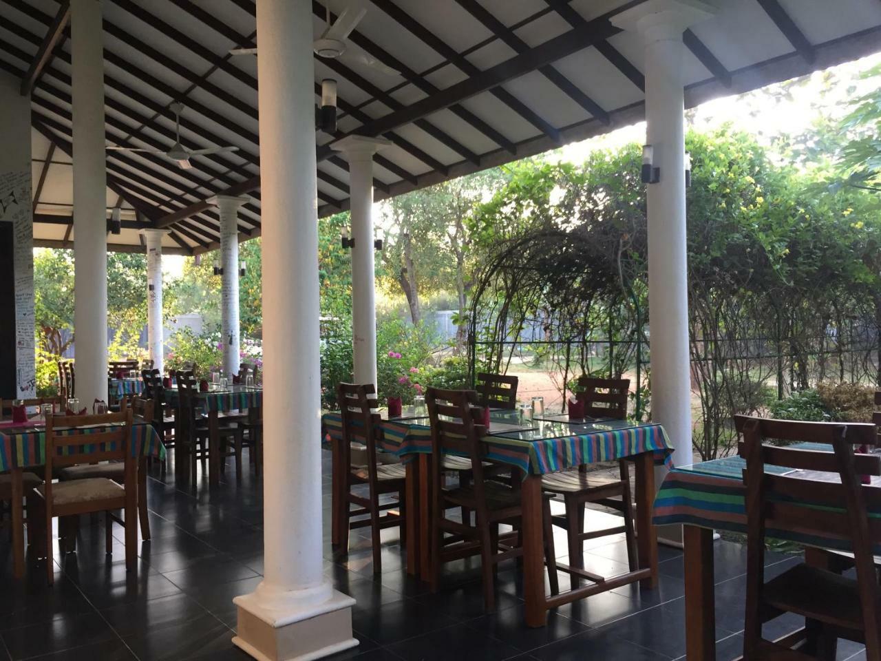 Goddess Garden Sigiriya Hotel Luaran gambar